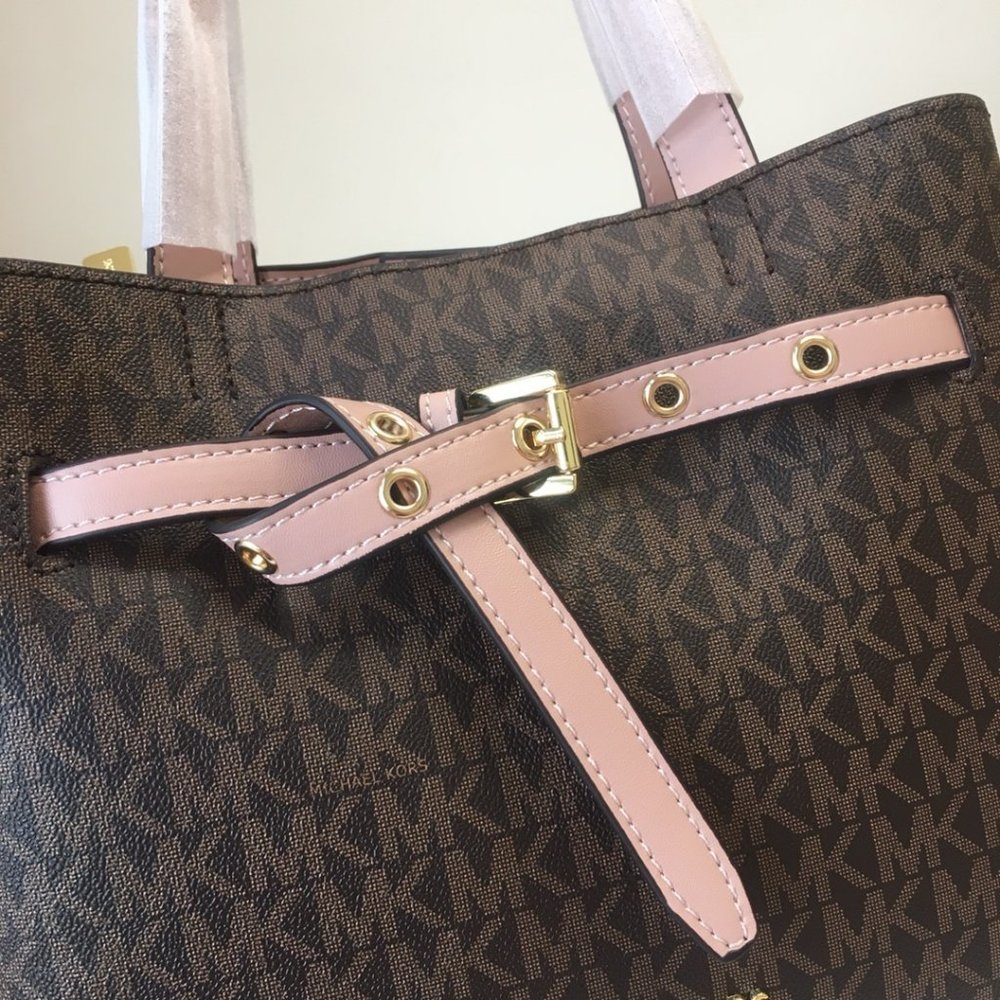 🌈 Michael Kors Crossbody Bag Totes Hand bag 🌈 - Picture 5 of 9